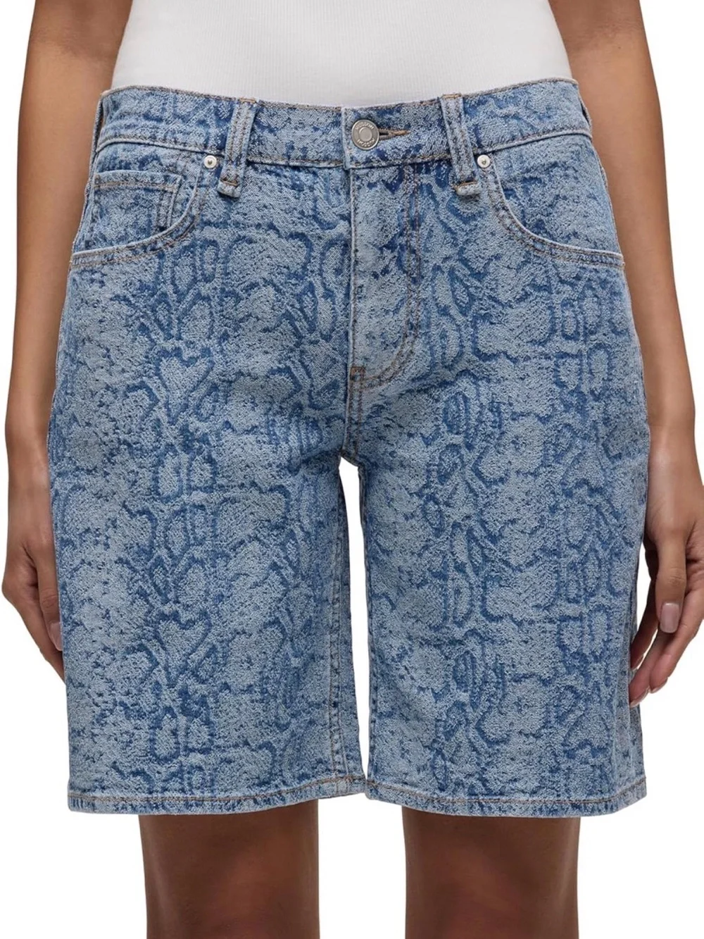 Hudson London Low Rise Long Short Snake Print “Venom” Denim Shorts Size 26 NWT